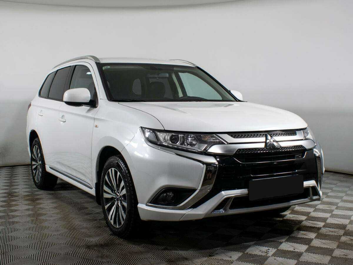 Купить Mitsubishi Outlander, 2022, 14 500 км, фото №3