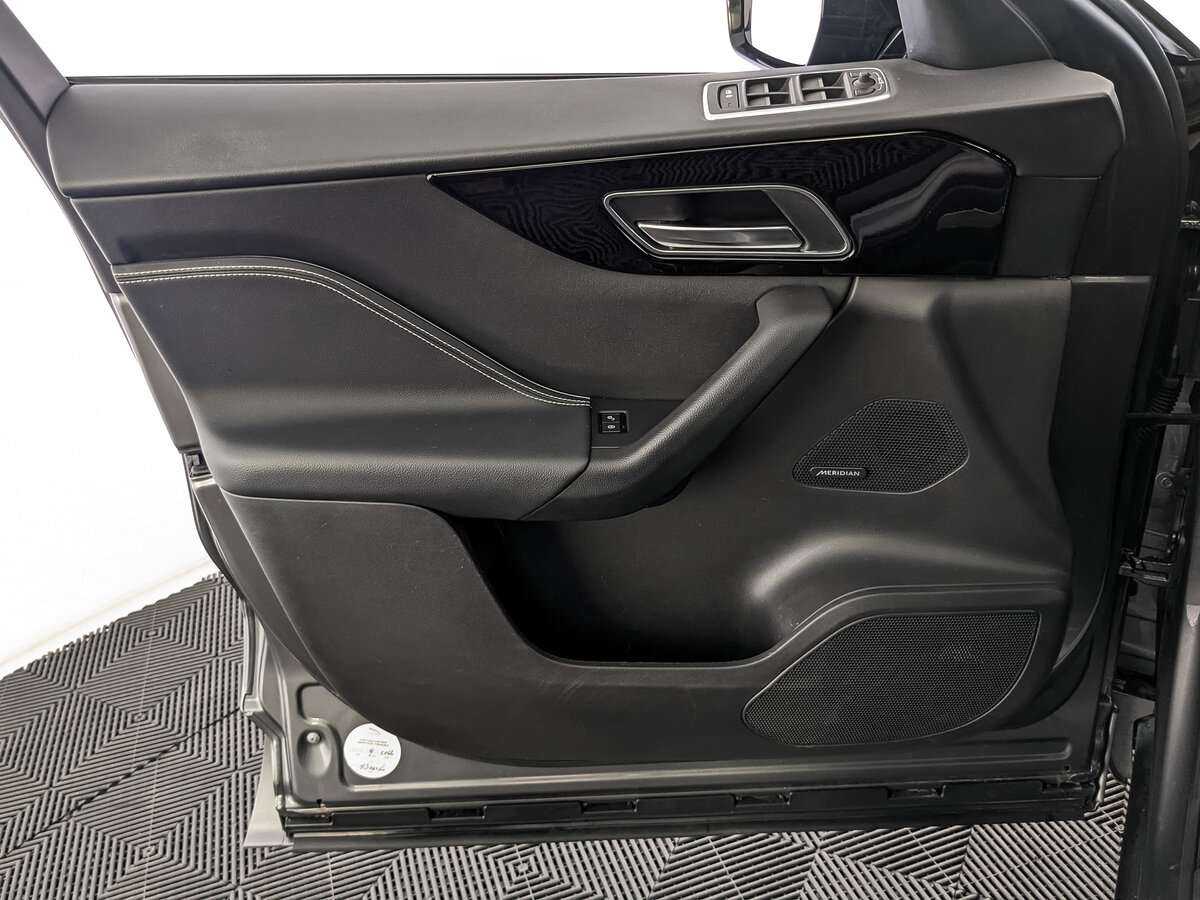 Купить Jaguar F-Pace, 2019, 71 659 км, фото №15