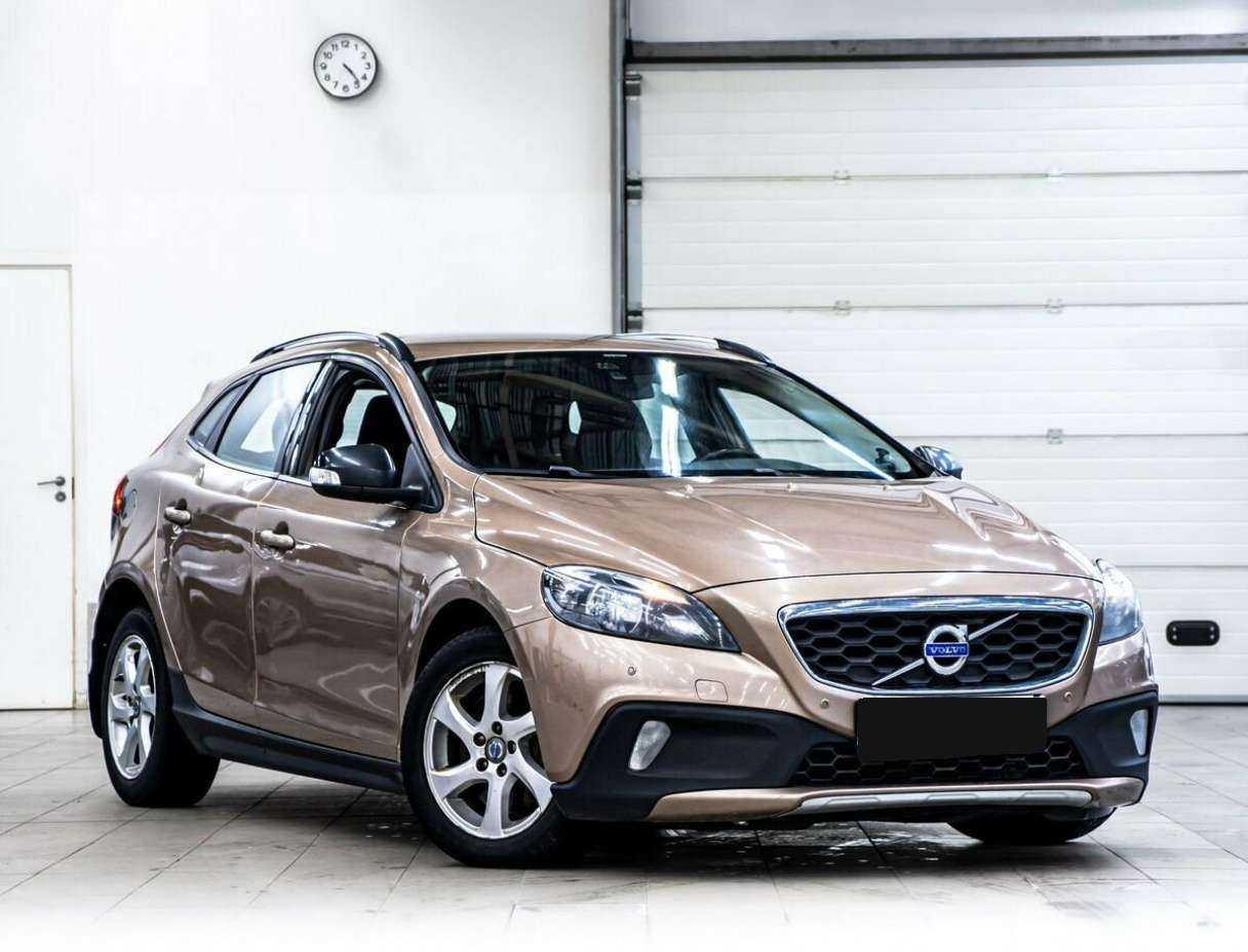 Купить Volvo V40 Cross Country, 2013, 140 000 км, фото №2