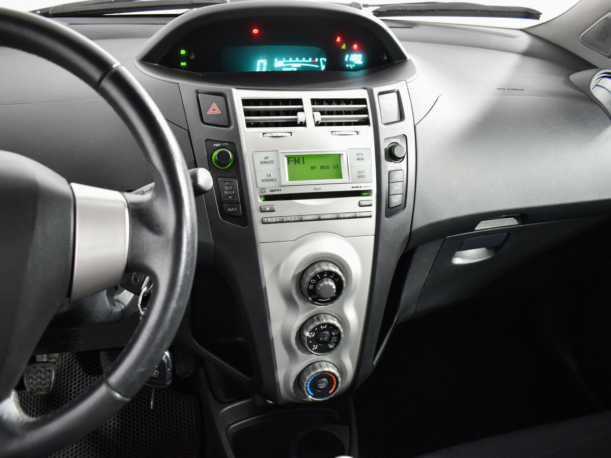 Купить Toyota Yaris II, 2008, 193 370 км, фото №16
