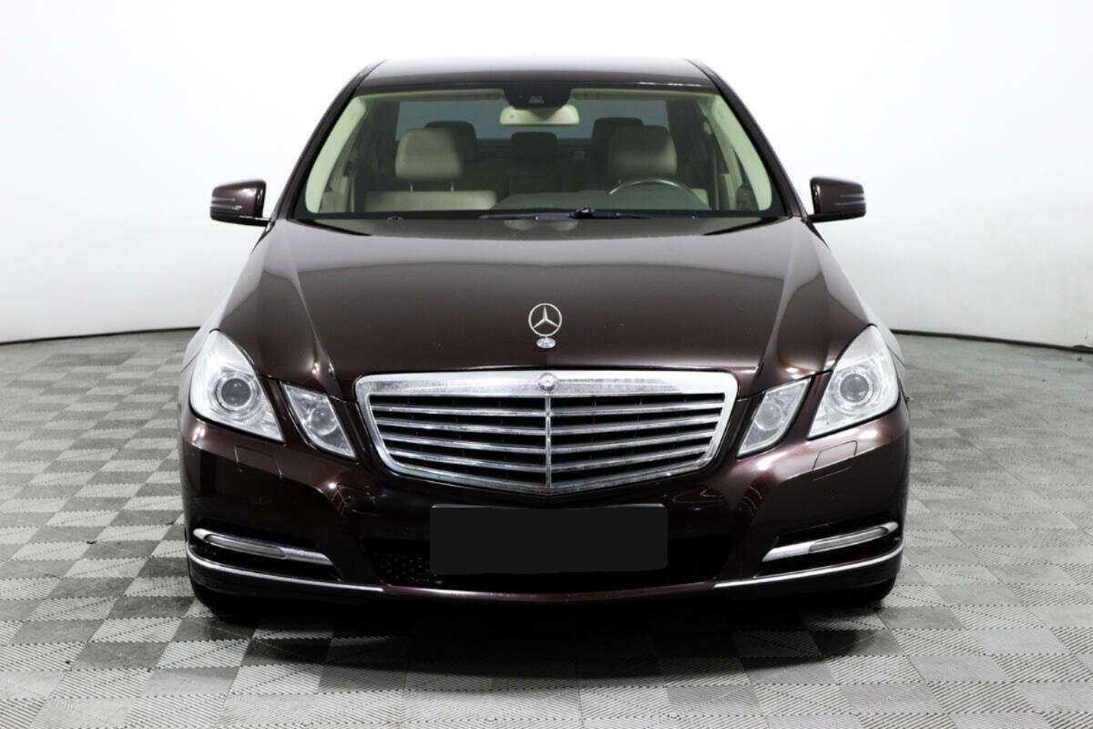 Купить Mercedes-Benz E-Класс 350, 2011, 169 056 км, фото №2