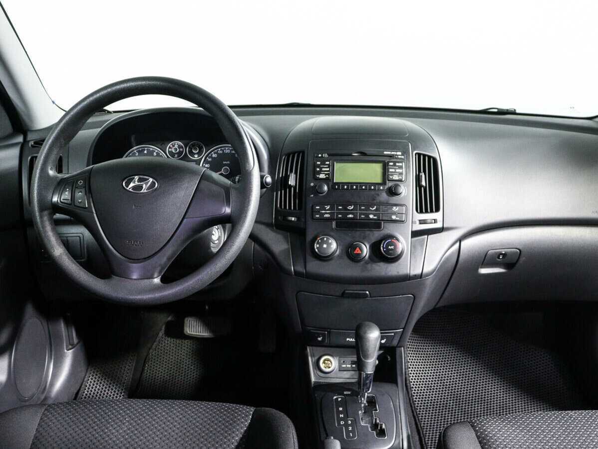 Купить Hyundai i30, 2010, 74 156 км, фото №10