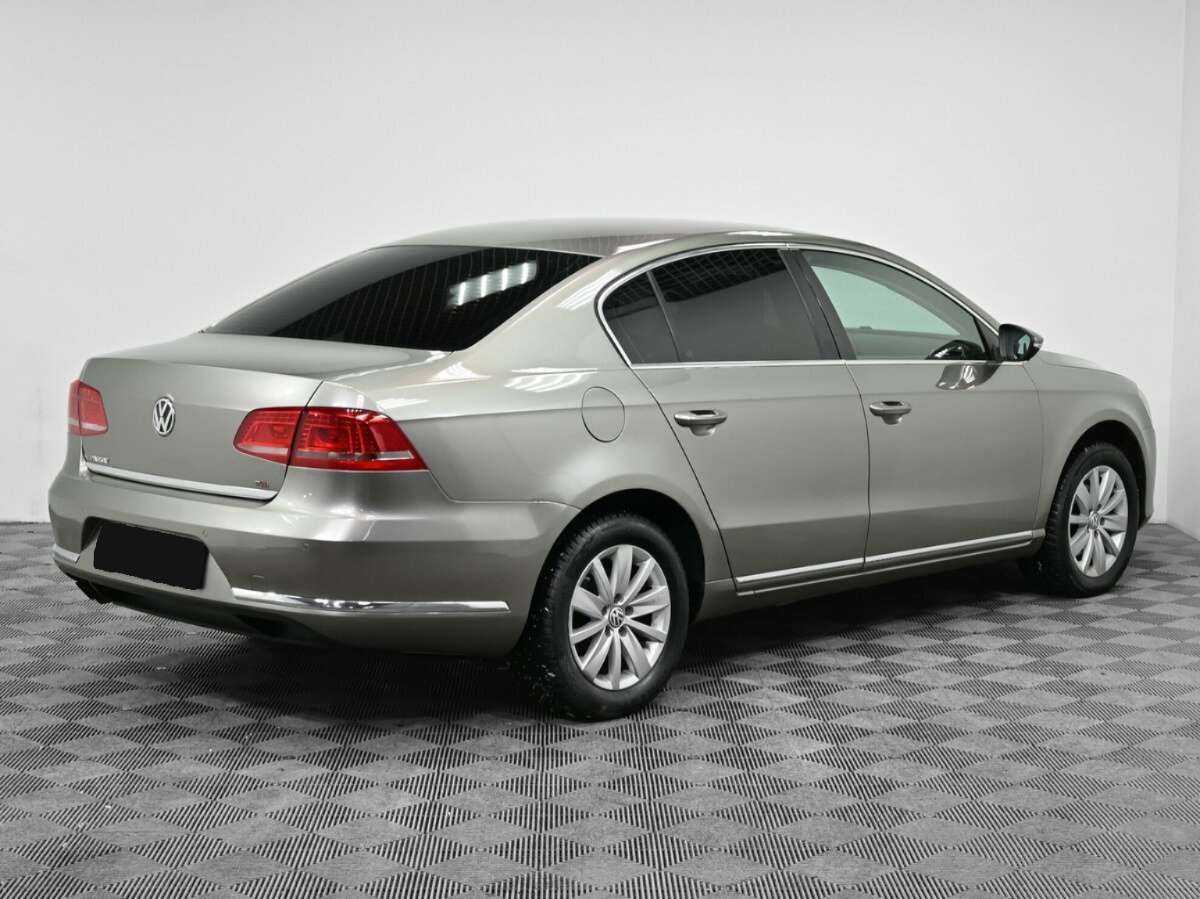 Купить Volkswagen Passat, 2014, 120 000 км, фото №2