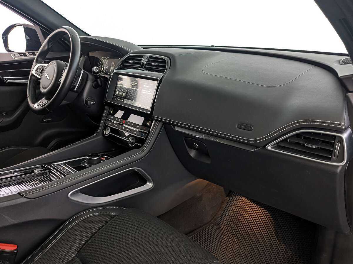 Купить Jaguar F-Pace, 2019, 71 659 км, фото №9