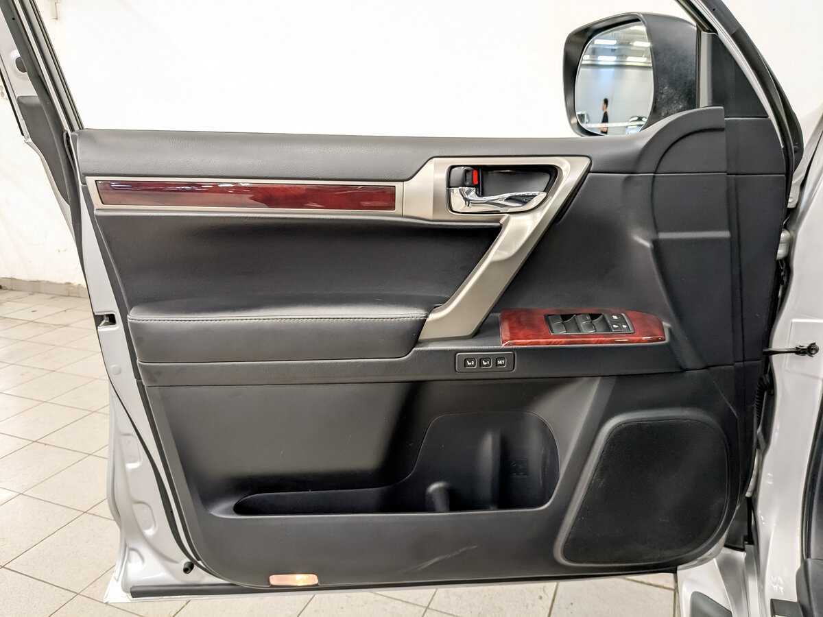 Купить Lexus GX 460, 2012, 108 925 км, фото №17