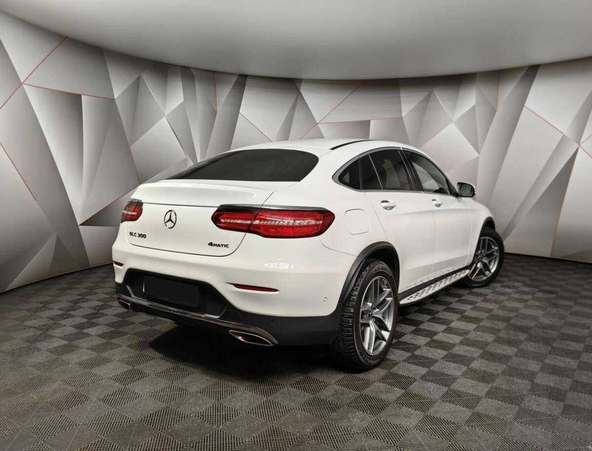 Купить Mercedes-Benz GLC Coupe 300, 2017, 90 909 км, фото №2