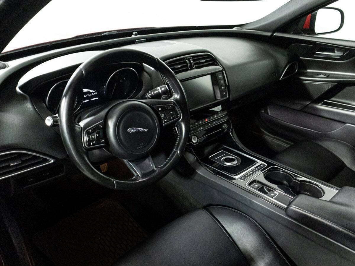 Купить Jaguar XE, 2016, 126 262 км, фото №11