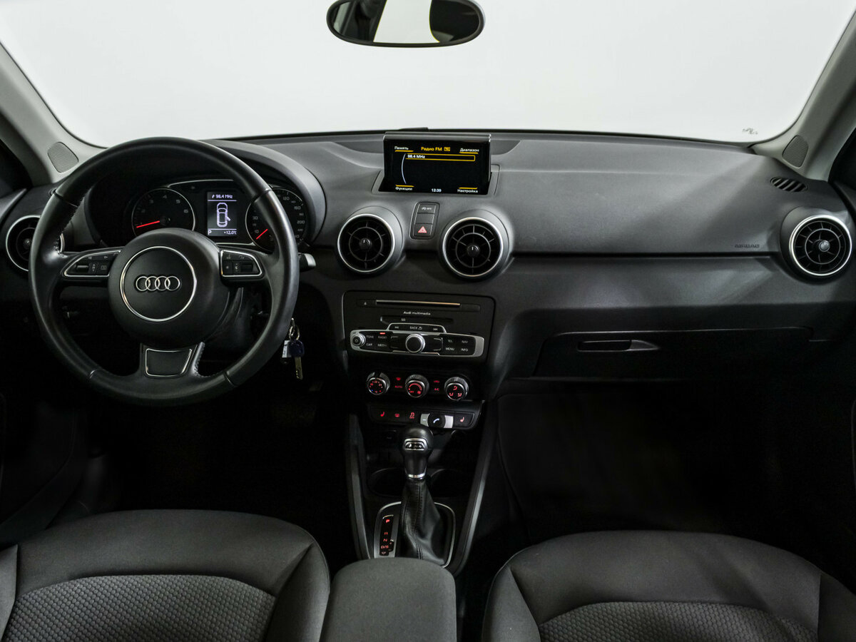 Купить Audi A1 Sportback I (8X) Рестайлинг, 2015, 12 600 км, фото №12