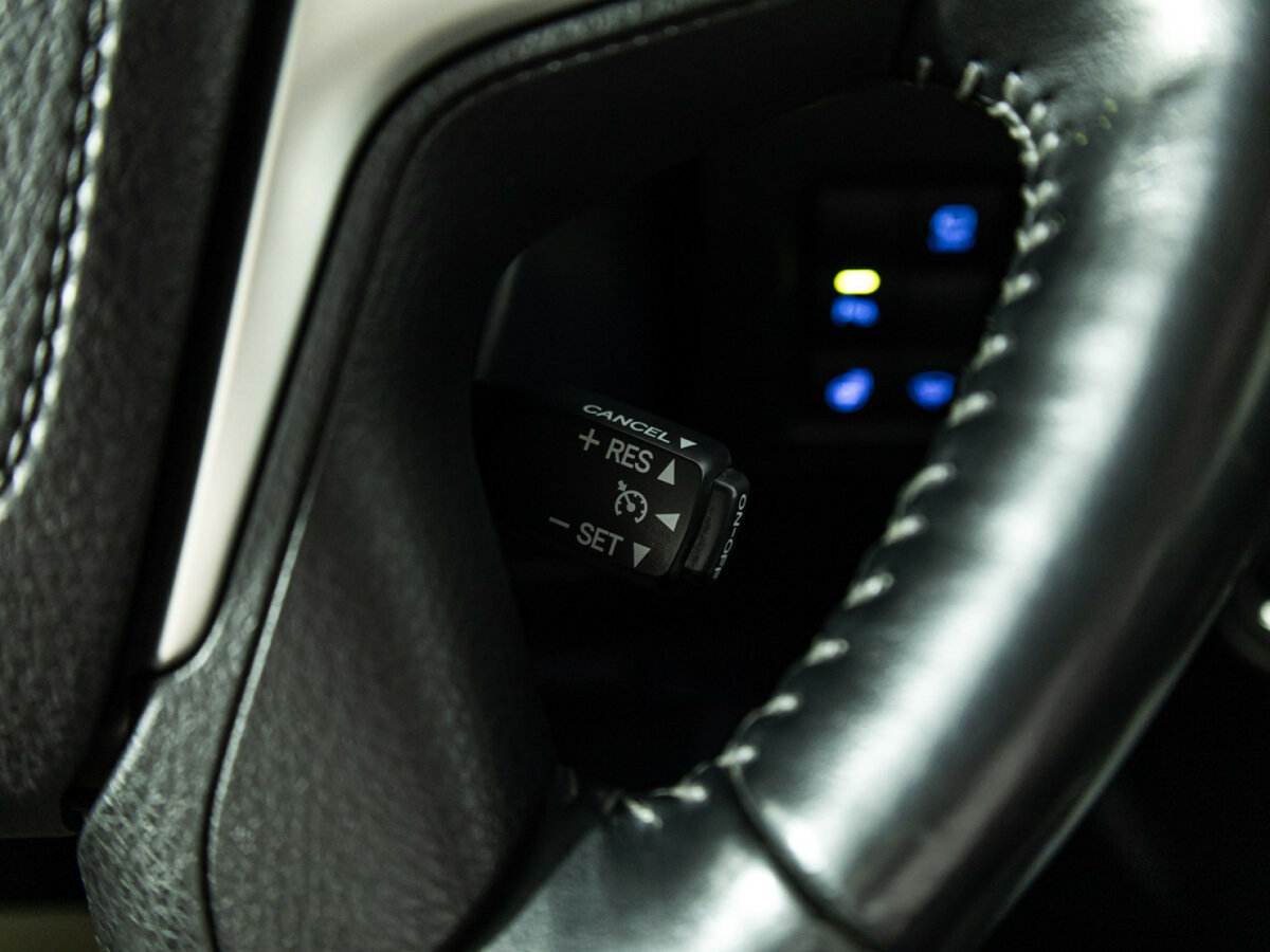 Купить Toyota Land Cruiser Prado 150 Series Рестайлинг 2, 2019, 165 271 км, фото №18