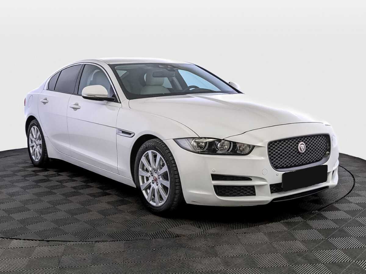 Купить Jaguar XE, 2017, 84 000 км, фото №3