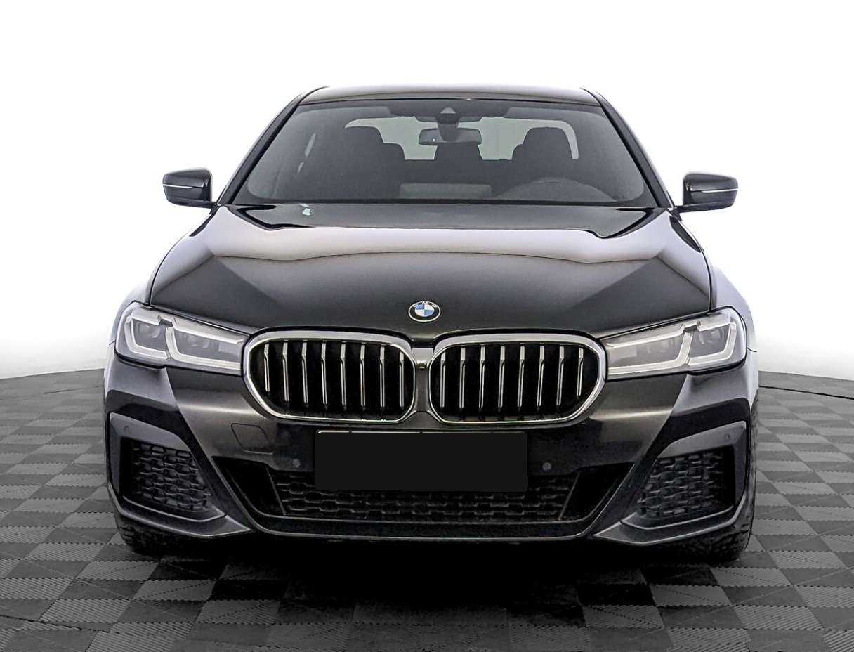 Купить BMW 5 серии 520d xDrive, 2021, 57 000 км, фото №2