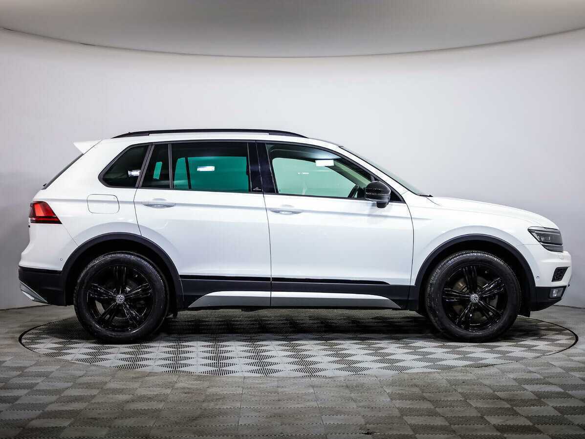 Купить Volkswagen Tiguan, 2020, 40 306 км, фото №3