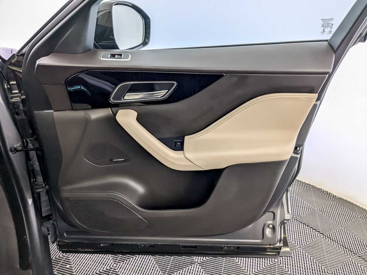 Купить Jaguar F-Pace, 2018, 26 415 км, фото №20