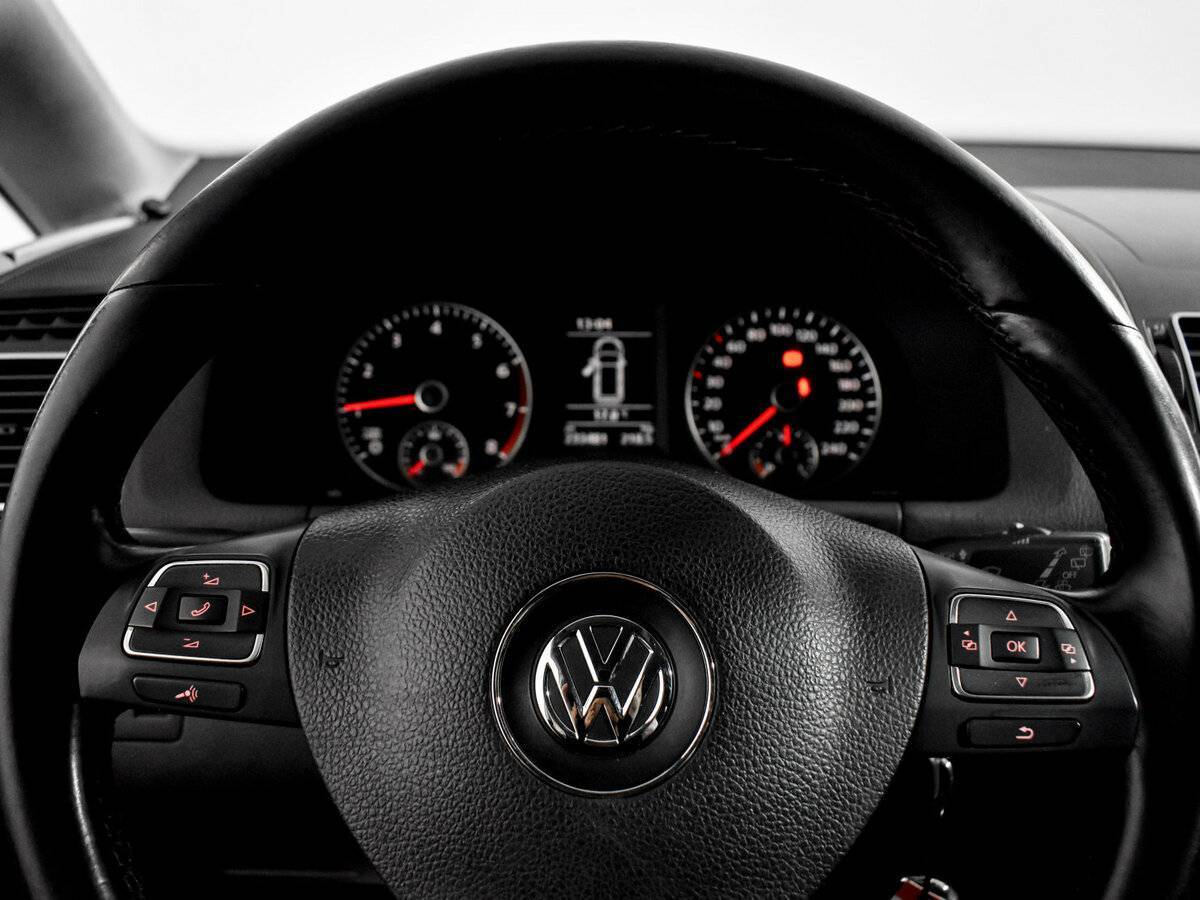 Купить Volkswagen Touran, 2010, 233 470 км, фото №15