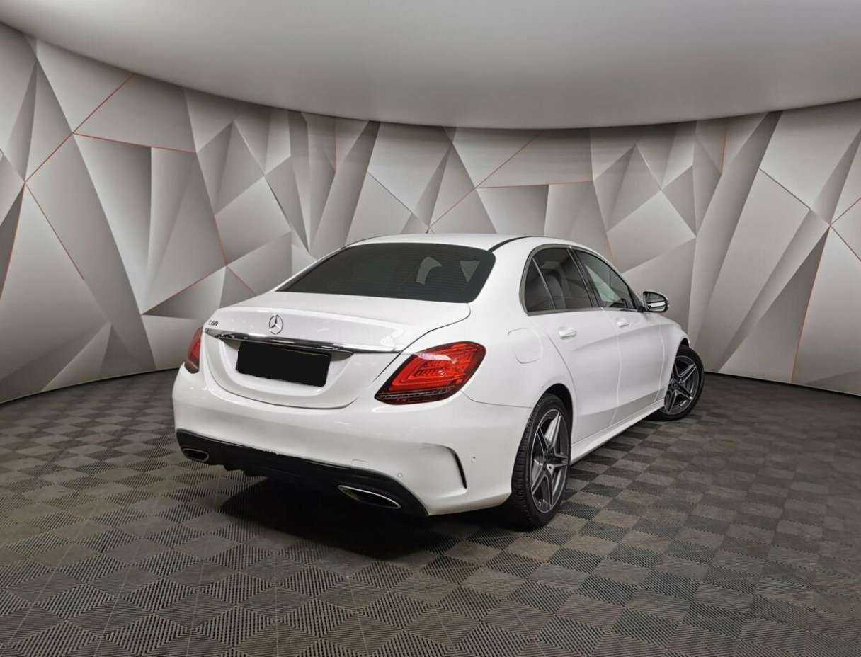 Купить Mercedes-Benz C-Класс 180, 2019, 83 252 км, фото №2