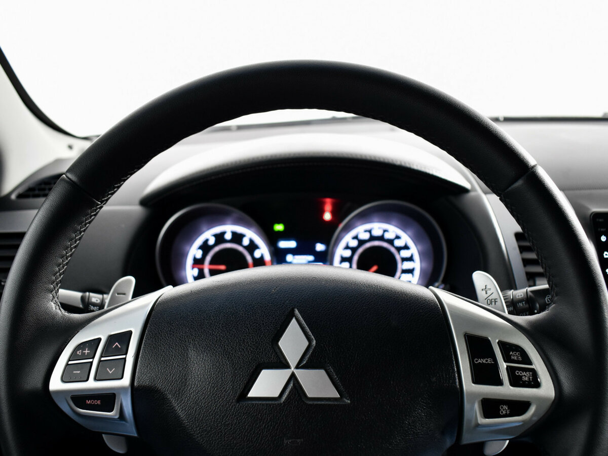 Купить Mitsubishi Outlander II Рестайлинг, 2010, 192 958 км, фото №12