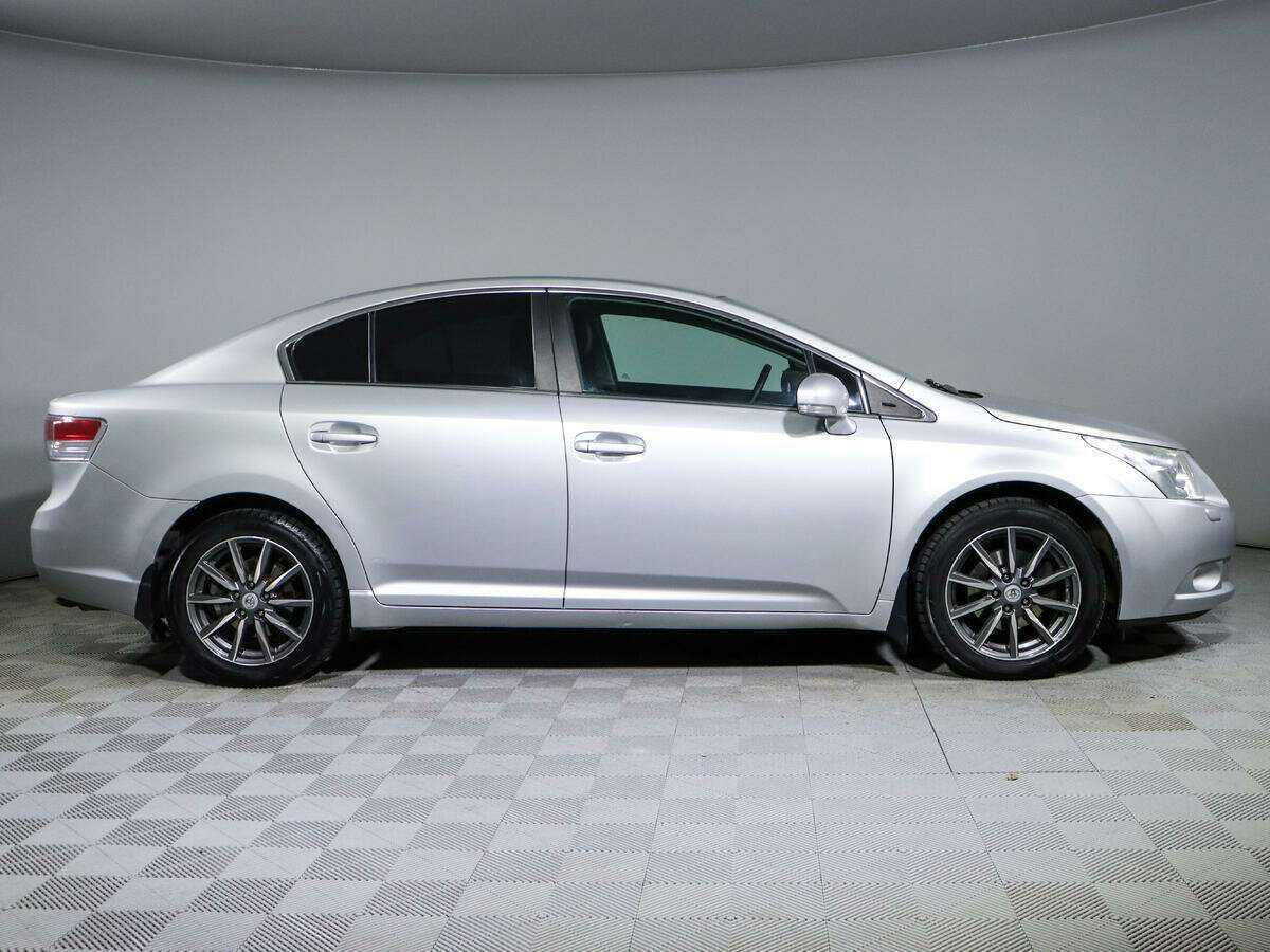 Купить Toyota Avensis, 2011, 126 000 км, фото №2
