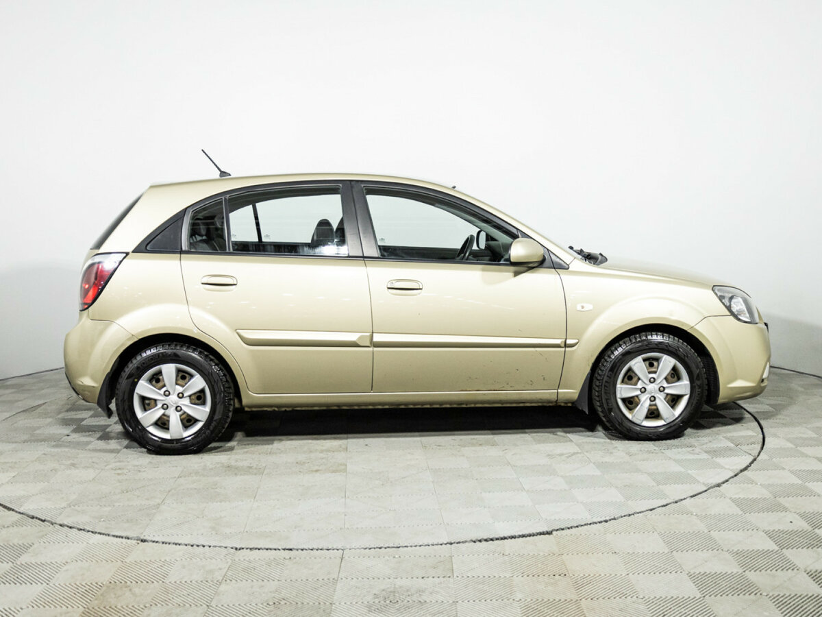 Купить Kia Rio II Рестайлинг, 2011, 127 838 км, фото №4