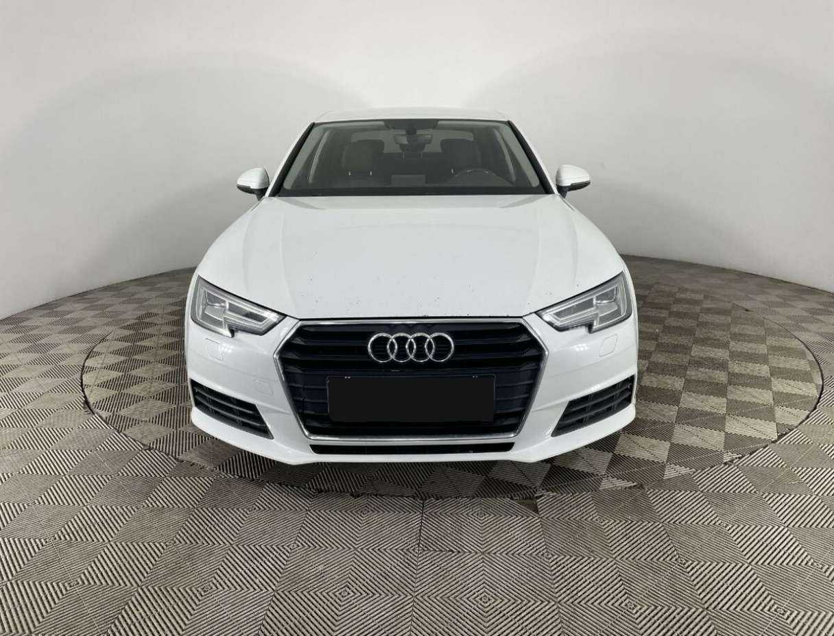 Купить Audi A4, 2018, 237 000 км, фото №2