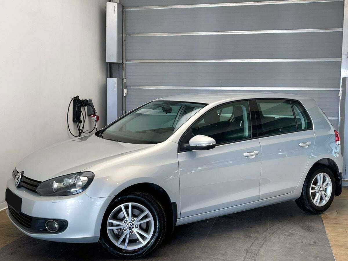 Купить Volkswagen Golf, 2010, 81 781 км, фото №1