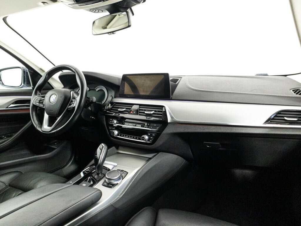 Купить BMW 5 серии 520d xDrive, 2018, 162 243 км, фото №9