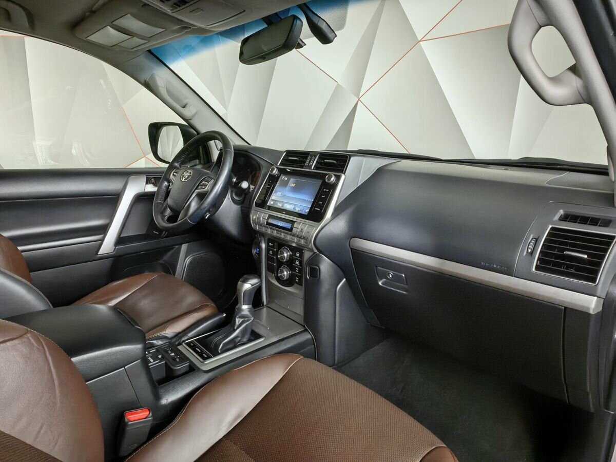 Купить Toyota Land Cruiser Prado, 2017, 135 333 км, фото №9