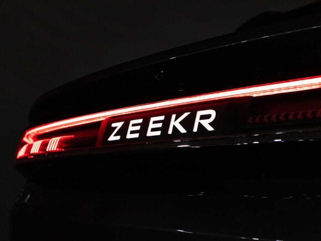 Купить Zeekr 001 100 kWh, 2023, 6 645 км, фото №30