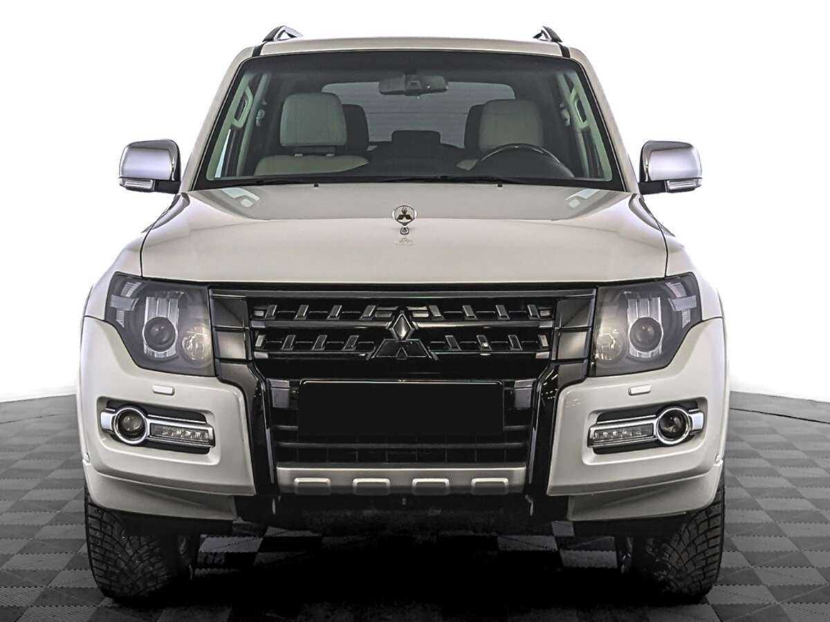 Купить Mitsubishi Pajero, 2020, 30 260 км, фото №2