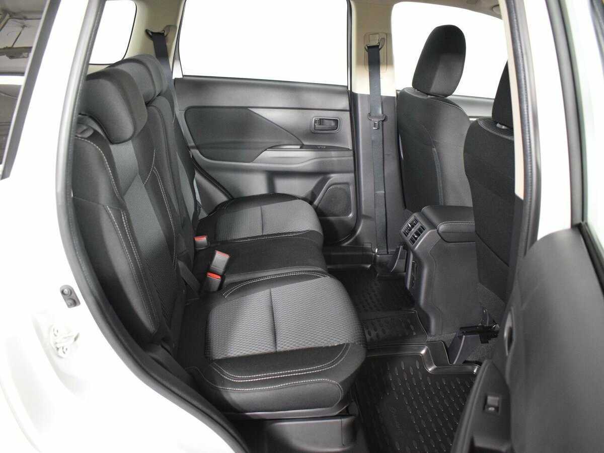 Купить Mitsubishi Outlander, 2022, 25 км, фото №9