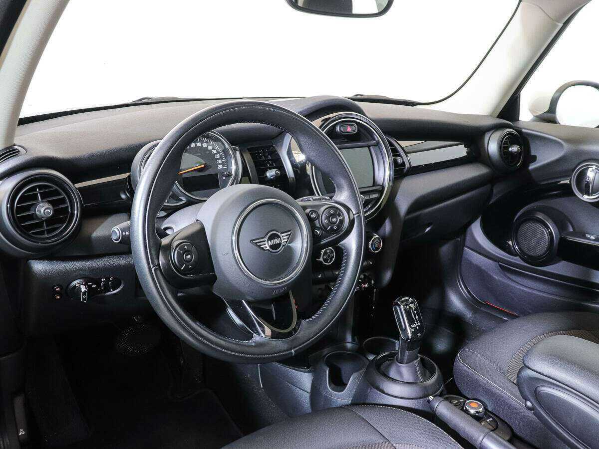Купить Mini Hatch Cooper, 2021, 56 100 км, фото №14