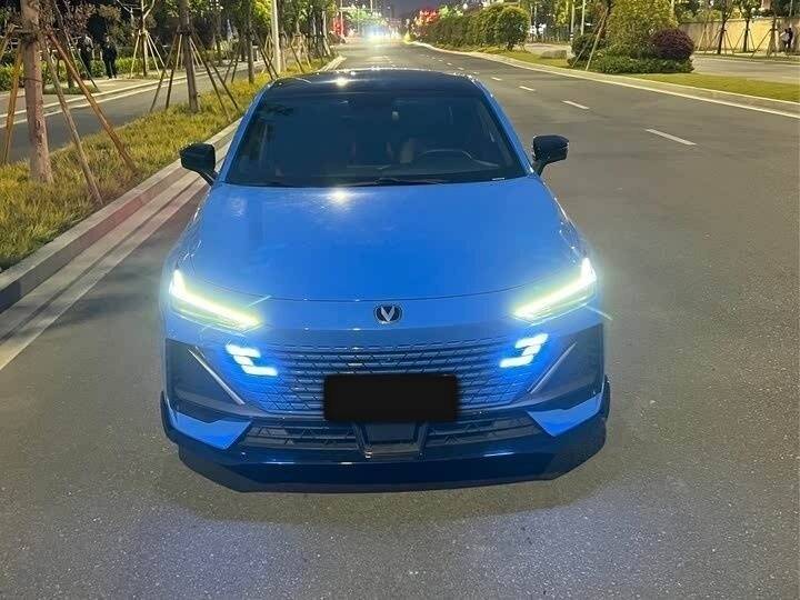 Купить Changan UNI-V, 2022, 18 000 км, фото №2