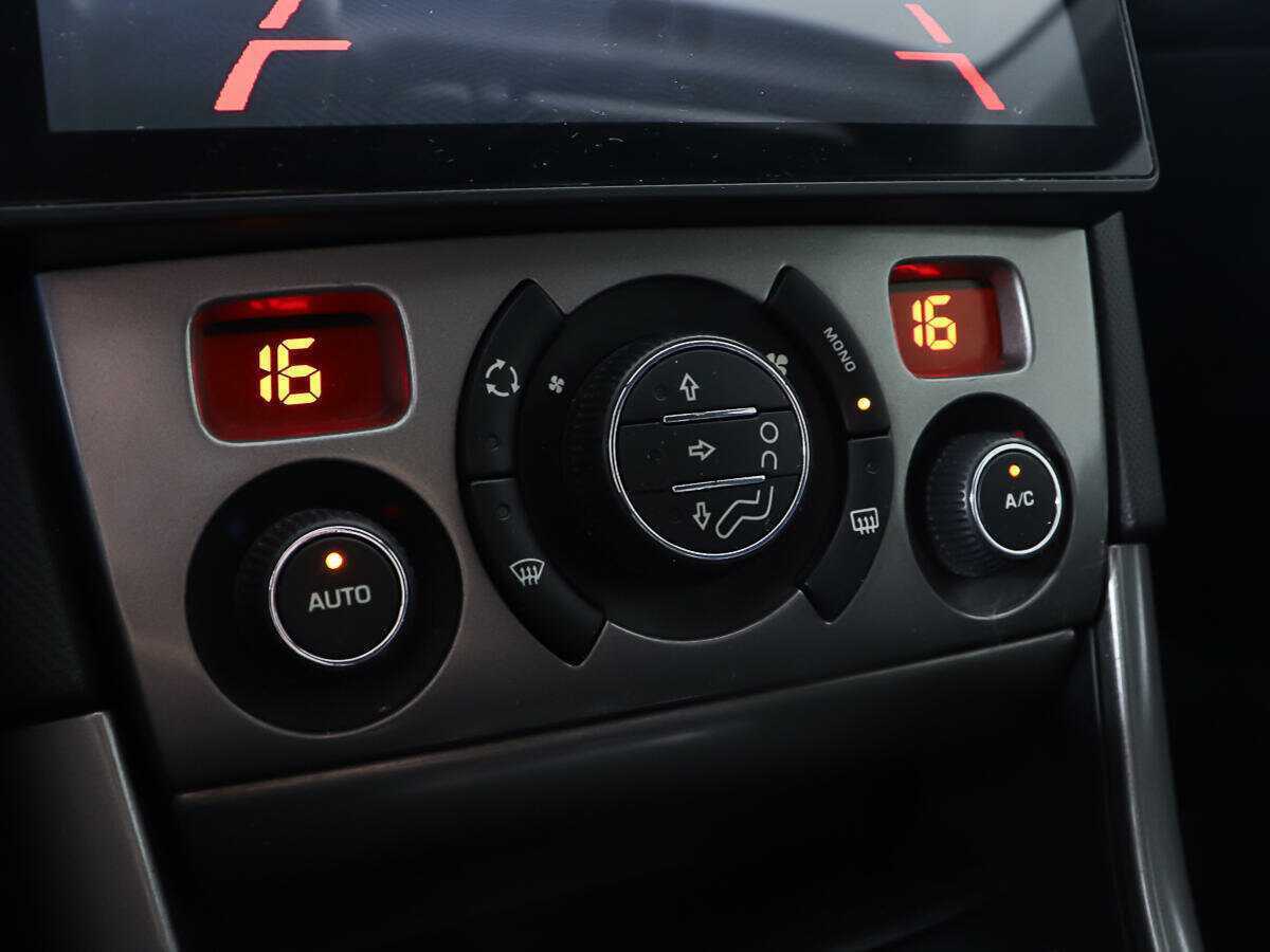 Купить Peugeot 308, 2011, 197 926 км, фото №16