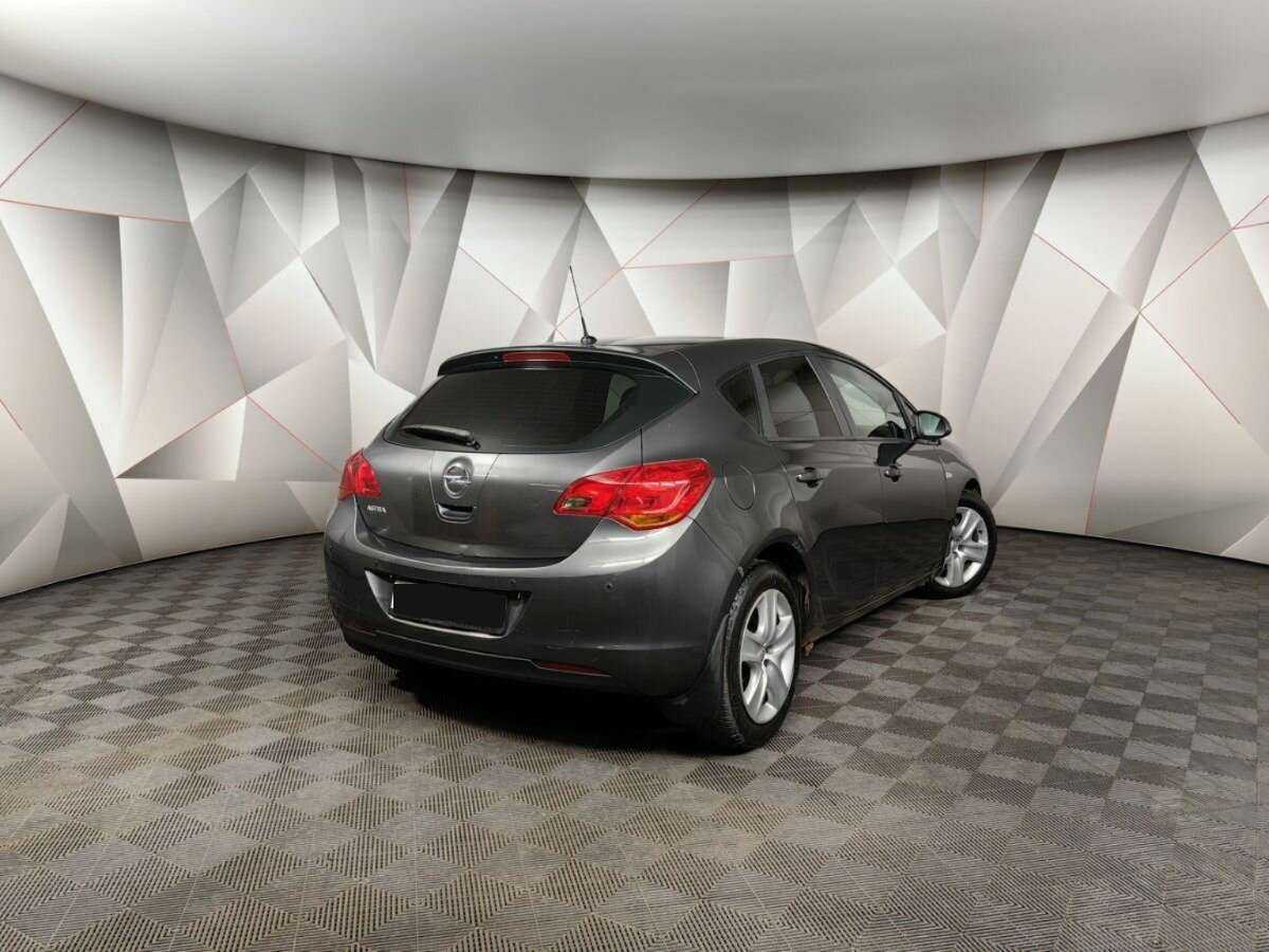 Купить Opel Astra, 2011, 146 665 км, фото №2