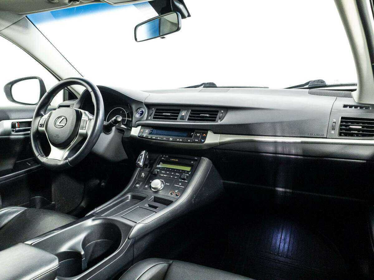 Купить Lexus CT 200h, 2012, 121 332 км, фото №9