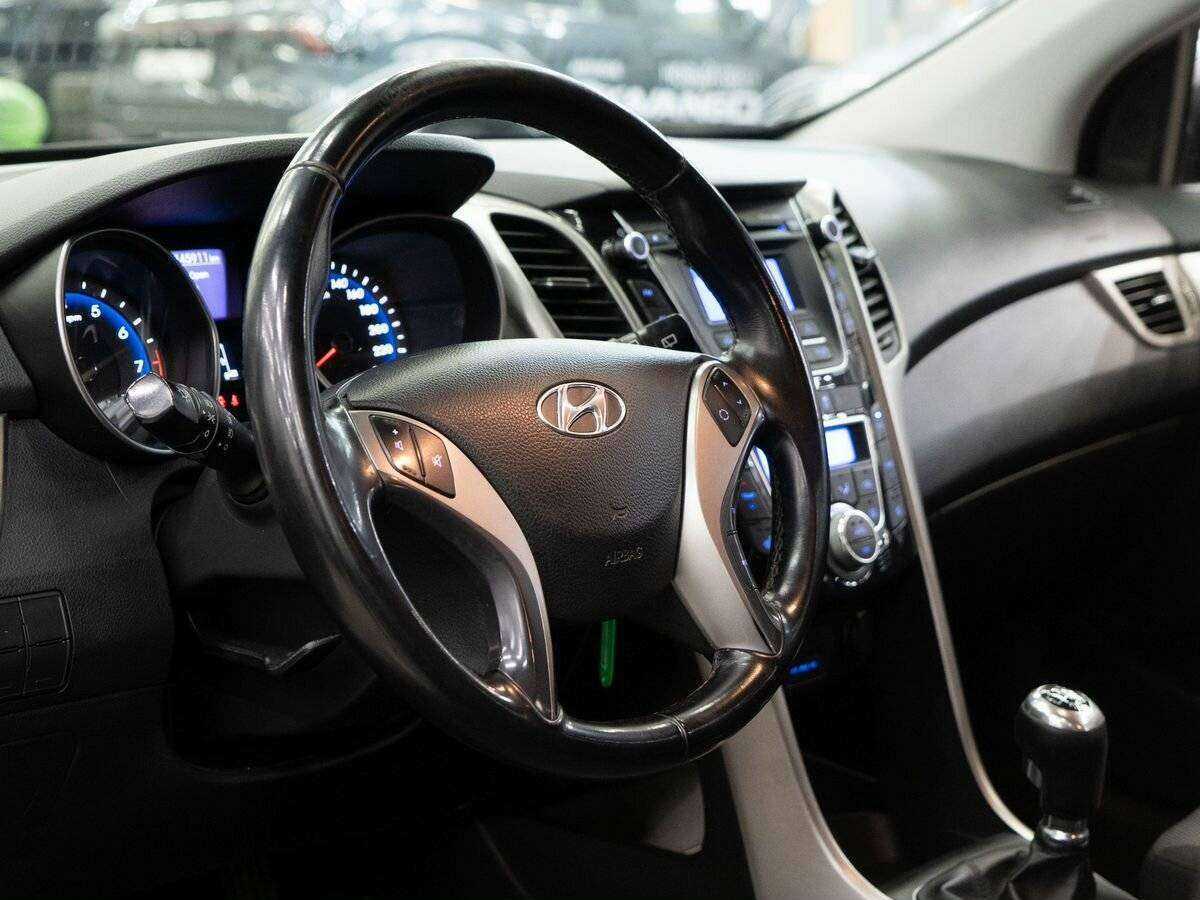 Купить Hyundai i30, 2014, 145 000 км, фото №5