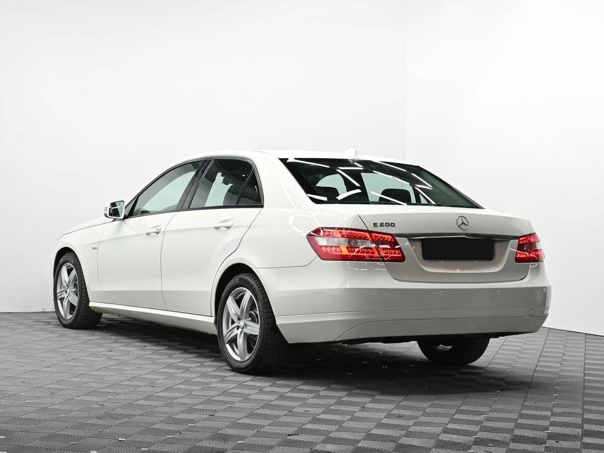 Купить Mercedes-Benz E-Класс 200 5G-Tronic, 2010, 176 500 км, фото №2