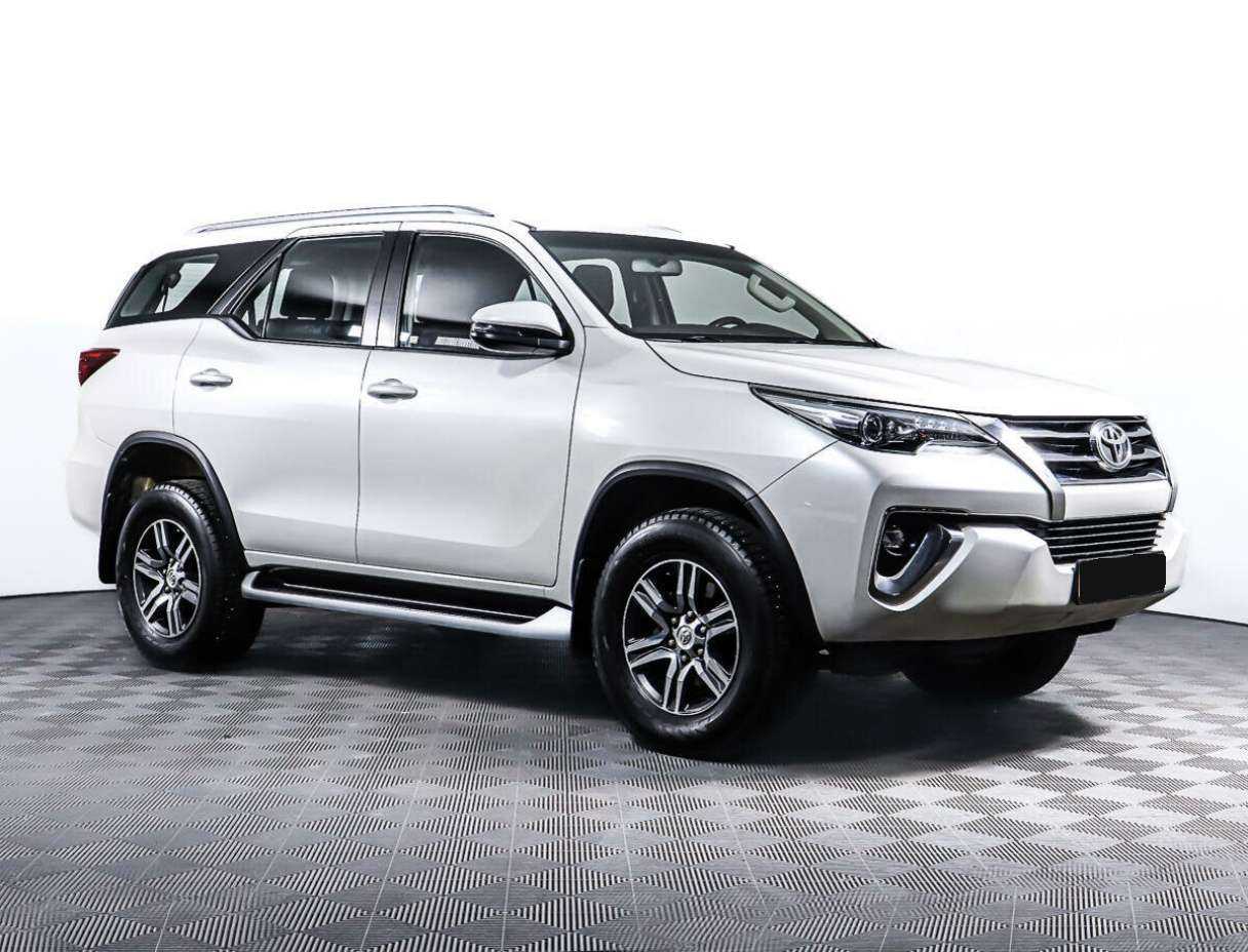 Купить Toyota Fortuner, 2019, 59 150 км, фото №3