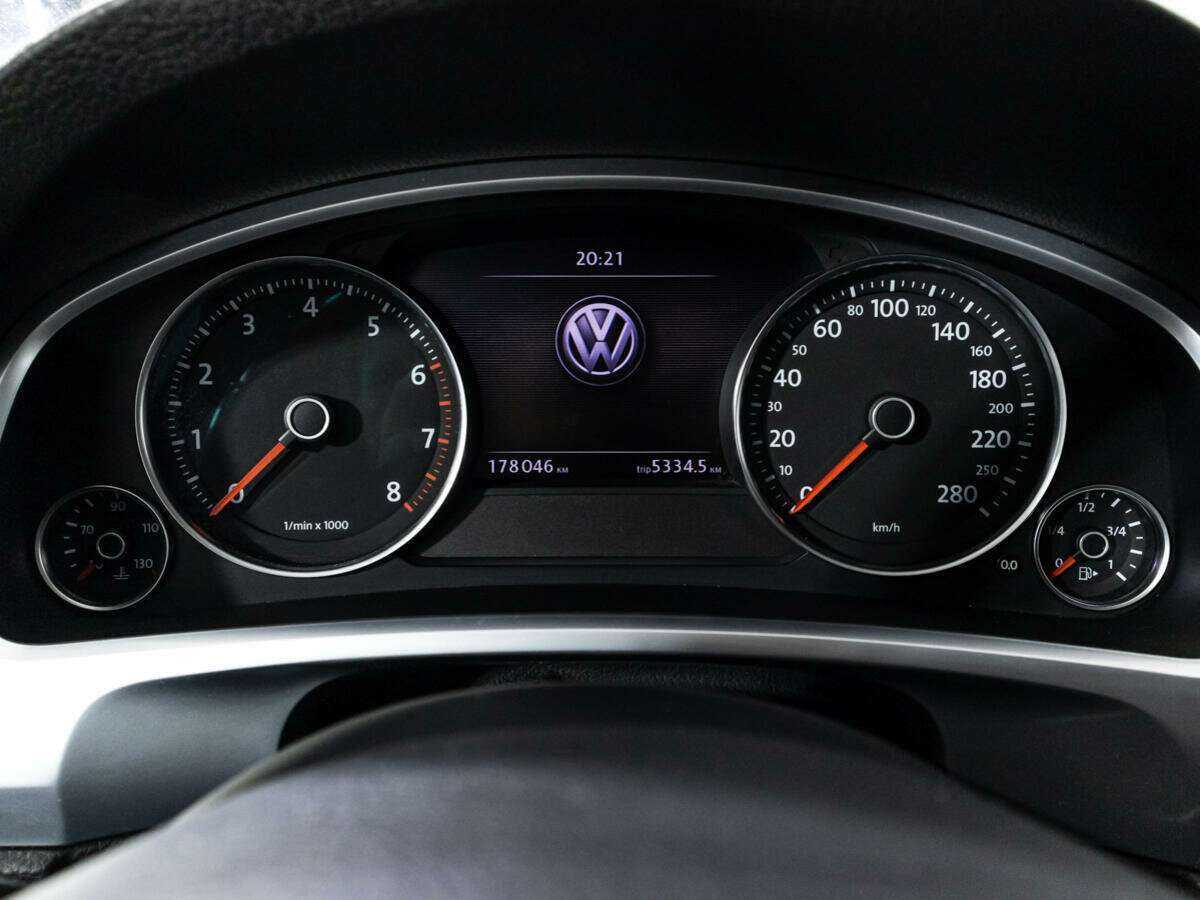 Купить Volkswagen Touareg, 2010, 178 045 км, фото №12