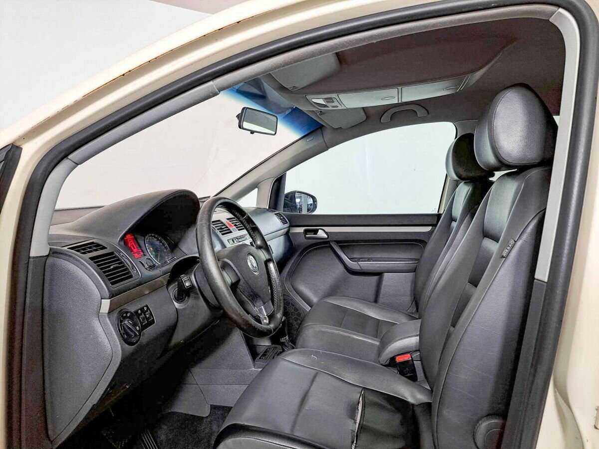 Купить Volkswagen Touran, 2010, 177 000 км, фото №14
