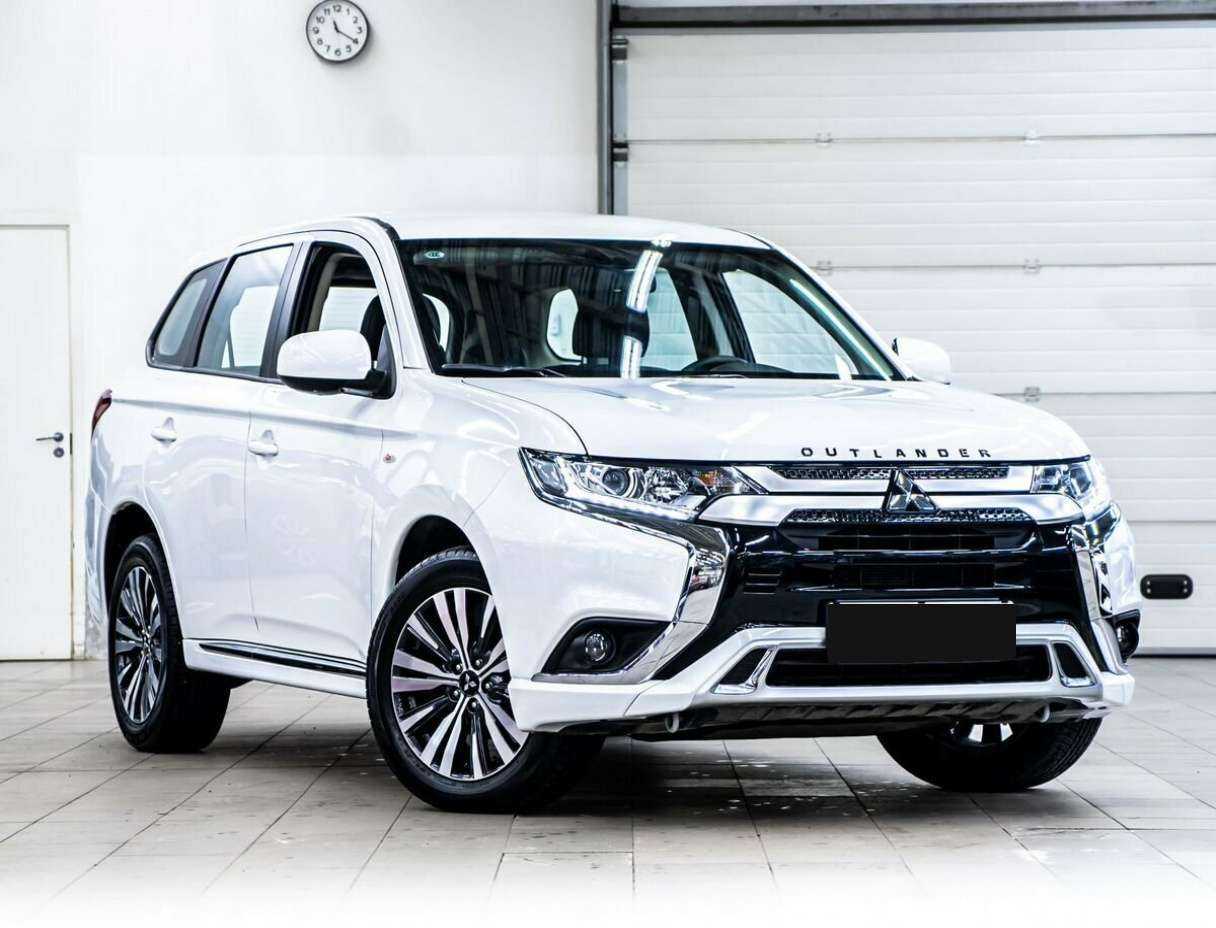 Купить Mitsubishi Outlander, 2022, 99 км, фото №2