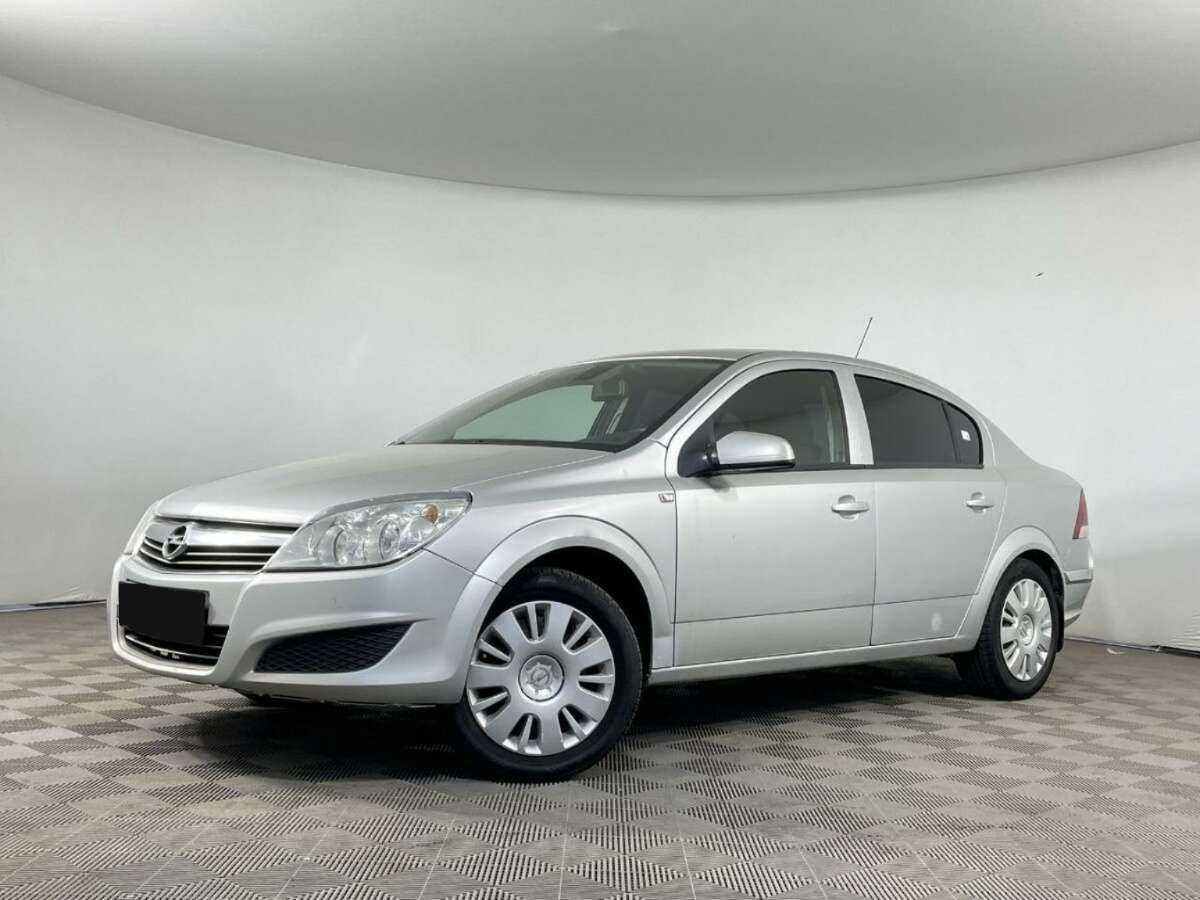 Купить Opel Astra, 2010, 167 660 км, фото №1