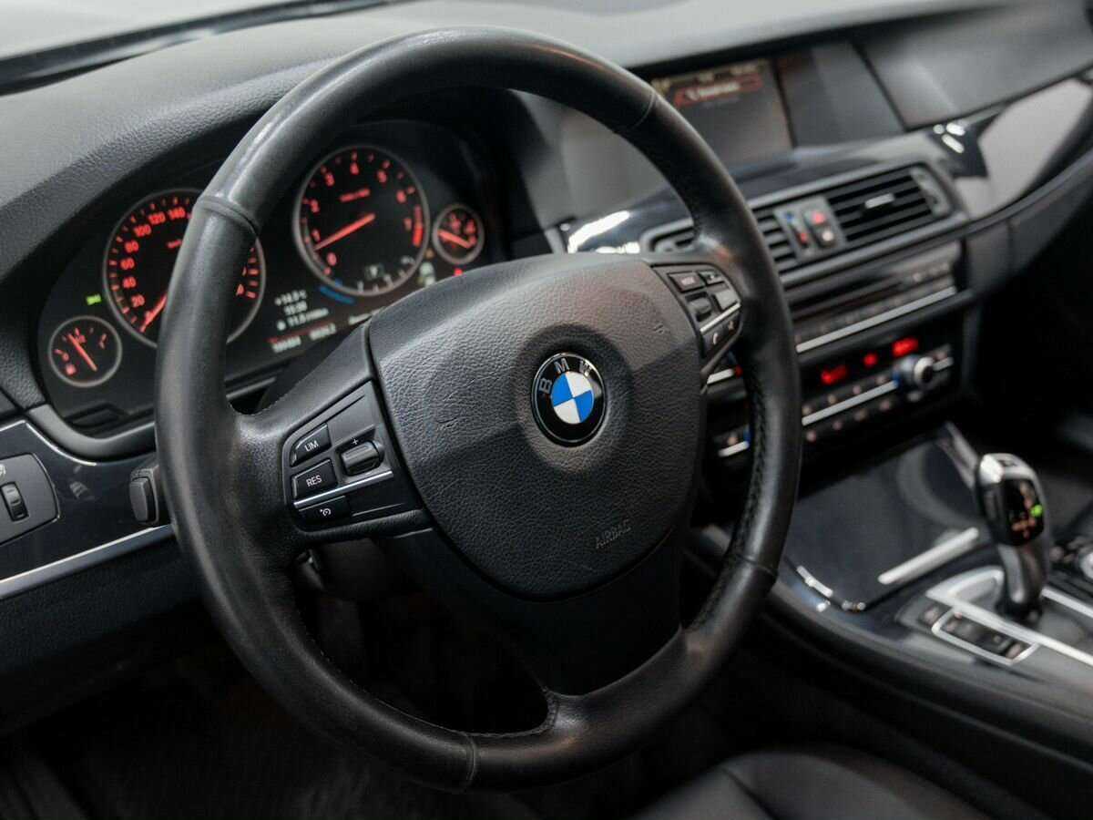 Купить BMW 5 серии 520i, 2013, 196 000 км, фото №17