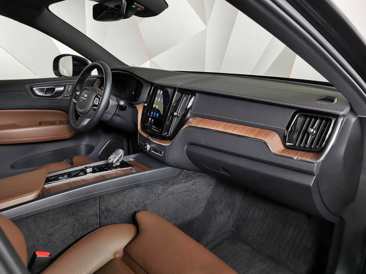 Купить Volvo XC60, 2023, 7 968 км, фото №8