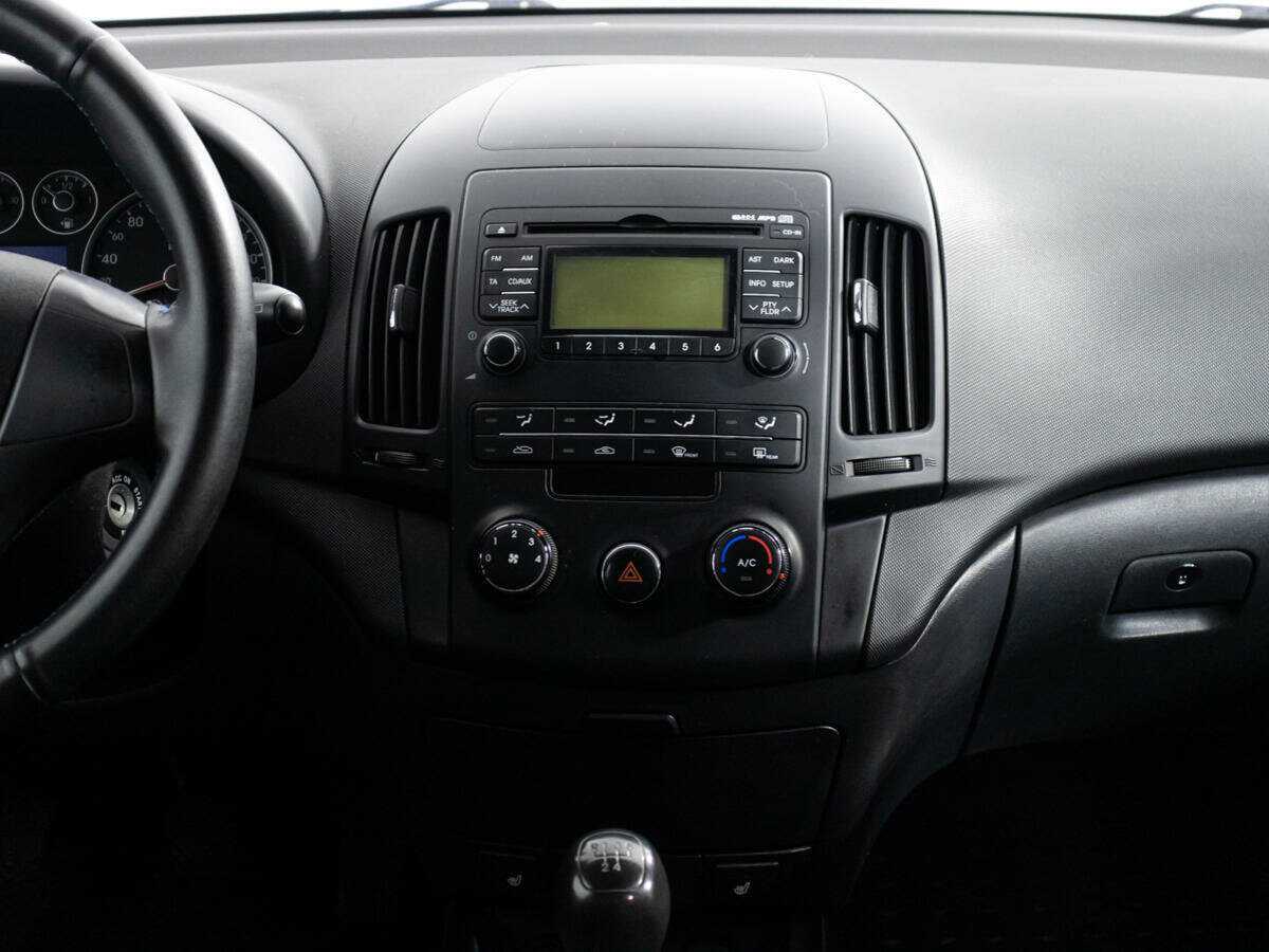 Купить Hyundai i30, 2010, 175 398 км, фото №14