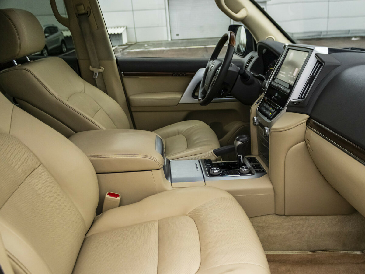Купить Toyota Land Cruiser 200 Series Рестайлинг 2, 2016, 138 031 км, фото №10
