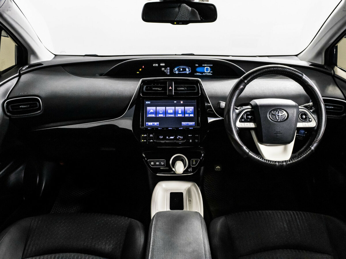 Купить Toyota Prius IV (XW50), 2016, 175 233 км, фото №10