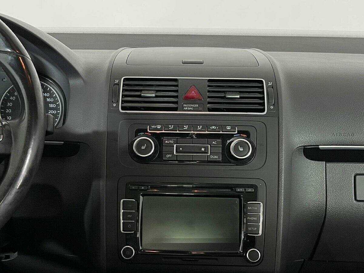 Купить Volkswagen Touran, 2012, 151 846 км, фото №12