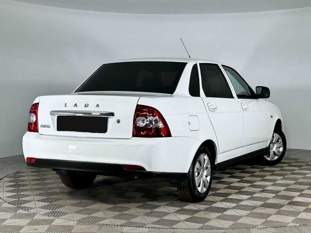 Купить Lada (ВАЗ) Priora, 2017, 118 162 км, фото №2