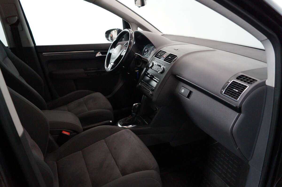 Купить Volkswagen Touran, 2012, 172 000 км, фото №9