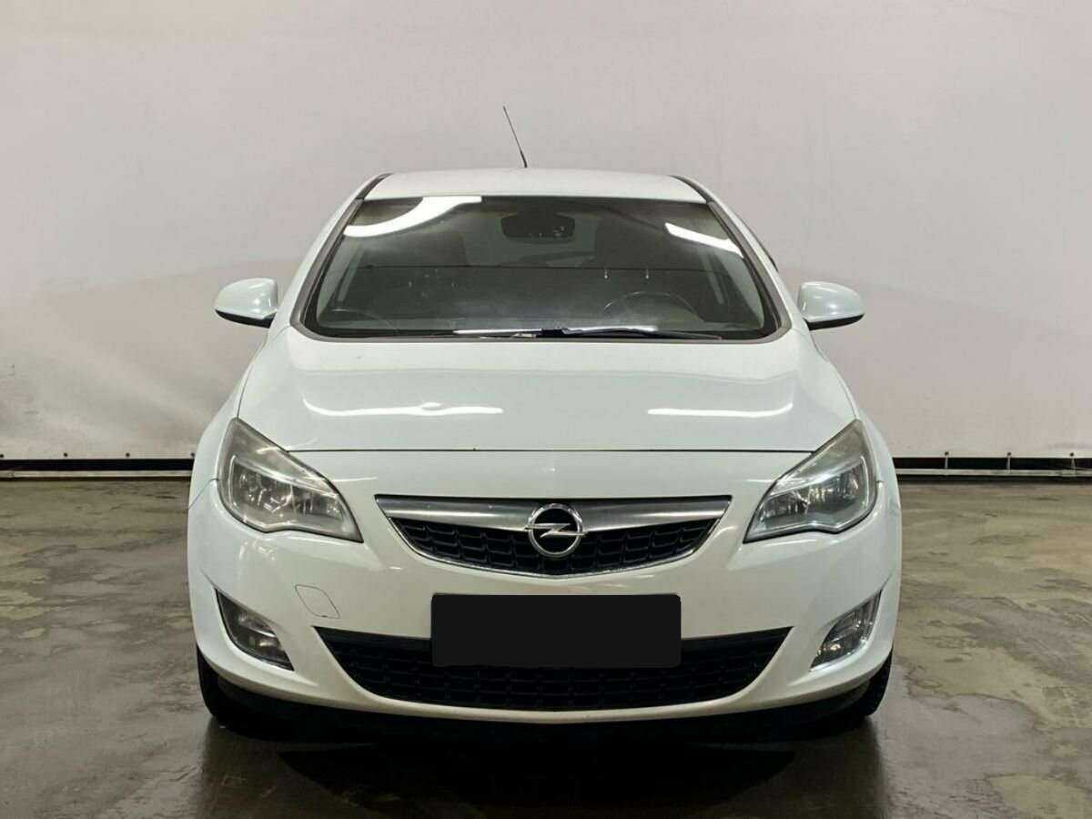 Купить Opel Astra, 2010, 138 310 км, фото №2
